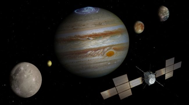 В космос запустили аппарат JUICE для поиска жизни на спутниках Юпитера. Фото.