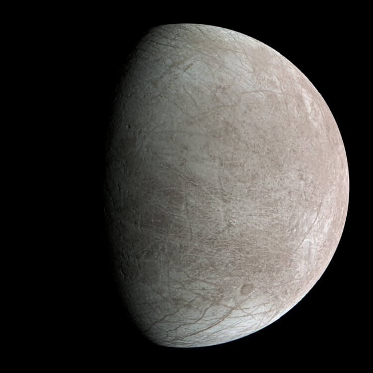 Есть ли жизнь на спутниках Юпитера. Спутник Европа. Фото.