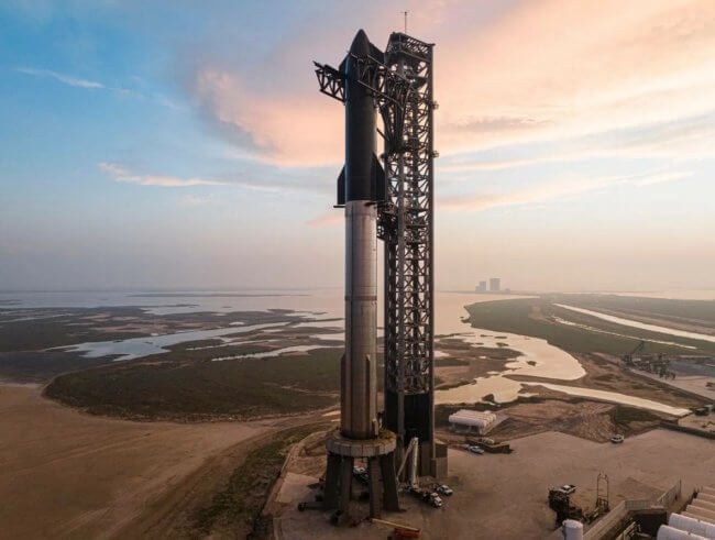 Запуск гигантской ракеты SpaceX Starship 17 апреля: покорение Марса становится ближе. Фото.