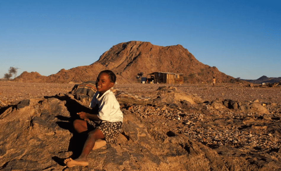 Как появились современные люди. Девушка Нама в провинции Северный Кейп (южная Африка). Фото.