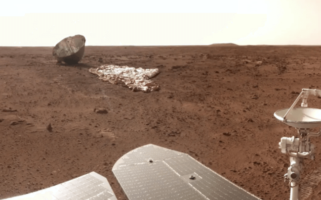 Еще 400 тысяч лет назад на Марсе лежал снег. Фото.