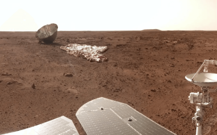 Еще 400 тысяч лет назад на Марсе лежал снег. Снимок Марса, сделанный аппаратом Чжуронг. Фото.