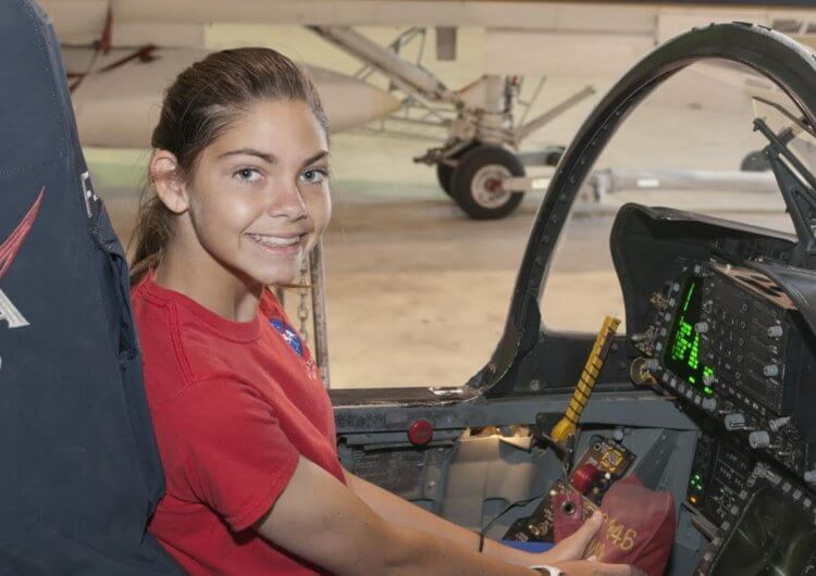Как стать космонавтом NASA. Возможно, эта девочка является самой молодой в мире, кто смог пройти курс по прикладной космонавтике. Фото.