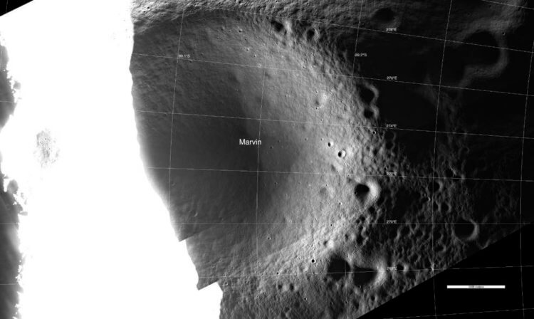 Новые фотографии Луны от NASA. Сильно освещенный край лунного кратера Марвин. Фото.