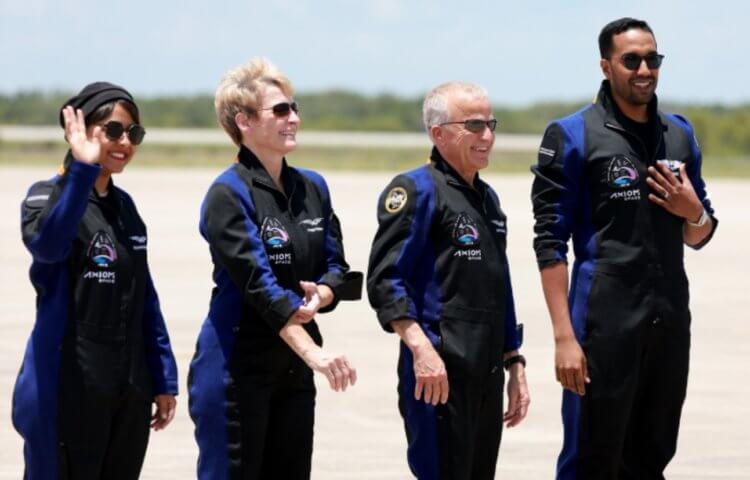 Экипаж миссии Ax-2 — кто полетел на МКС? Члены экипажа миссии Ax-2. Фото.