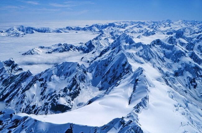 В Альпах начали обрушиваться горные вершины из-за изменения климата. Фото.