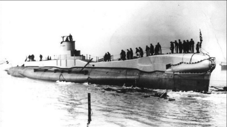 Спецоперации секретной подводной лодки. Британская подводная лодка HMS Triumph. Фото.