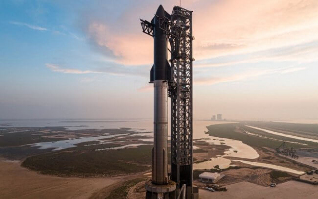Может ли SpaceX Starship Илона Маска потерпеть такую же неудачу, как советская ракета H-1. Фото.