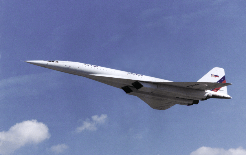 Почему авиакомпании отказались от сверхзвуковых самолетов. Советский сверхзвуковой самолет Ту-144 эксплуатировался всего несколько лет. Фото.