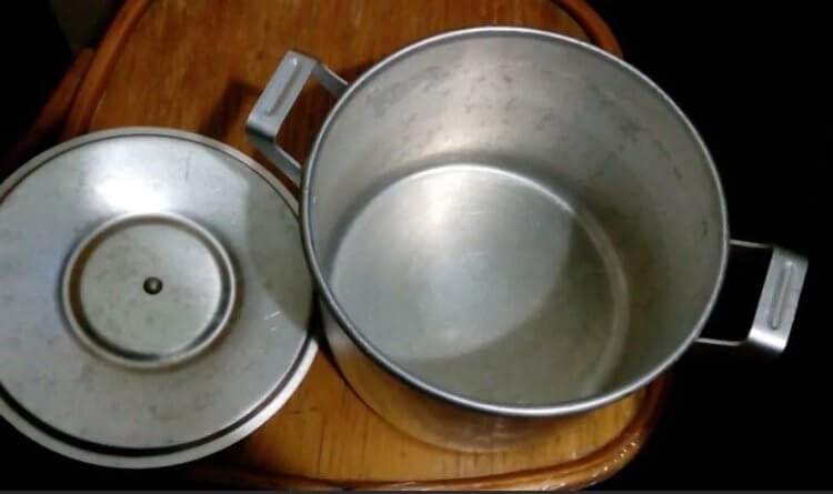 Вредность алюминиевой посуды. Алюминиевая посуда может стать причиной ухудшения памяти. Фото.
