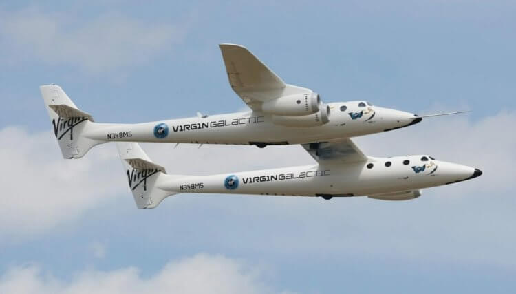 Что такое суборбитальный полет Virgin Galactic. Самолет-носитель VMS Eve. Фото.