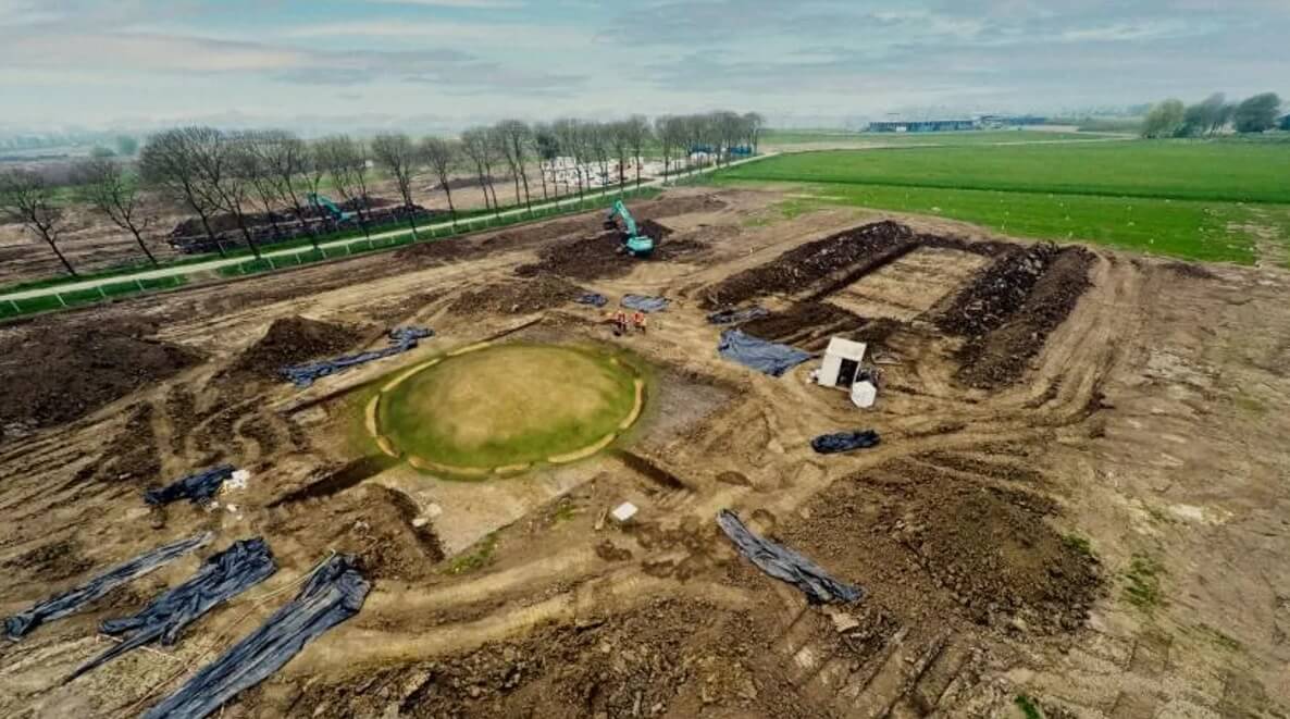 Ученые раскопали Стоунхендж в Нидерландах. Место раскопок «Стоунхенджа» в Нидерландах. Фото.