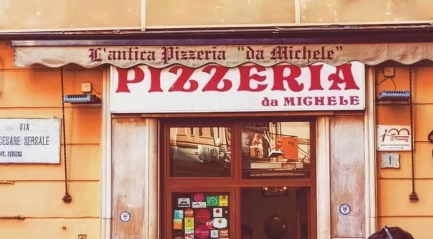 В каком веке изобрели пиццу. Пиццерия «Da Michel» в Неаполе. Фото.