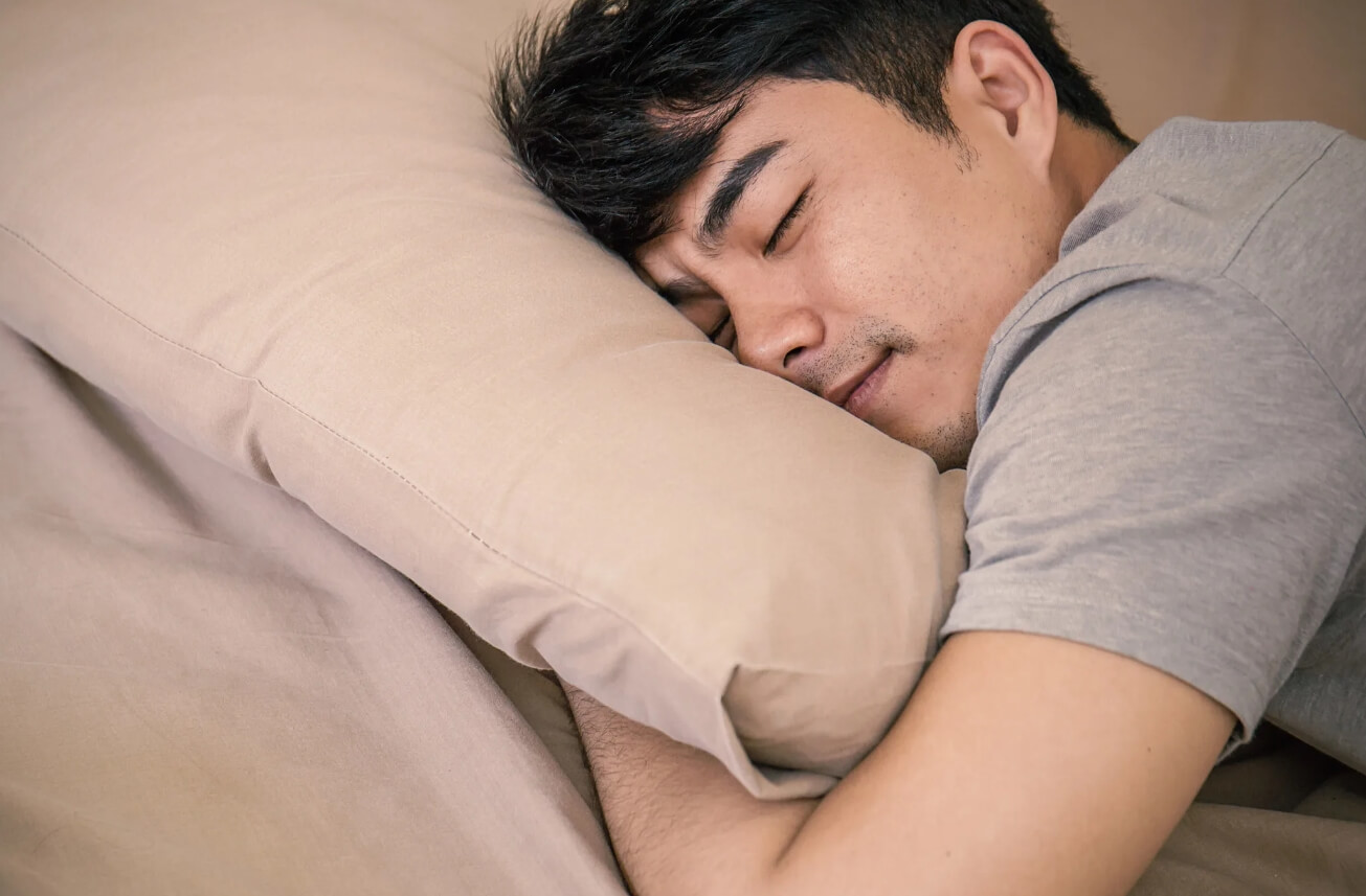 Когда возникает инерция сна. Во время дневного отдыха главное — не погрузиться в глубокий сон. Фото.