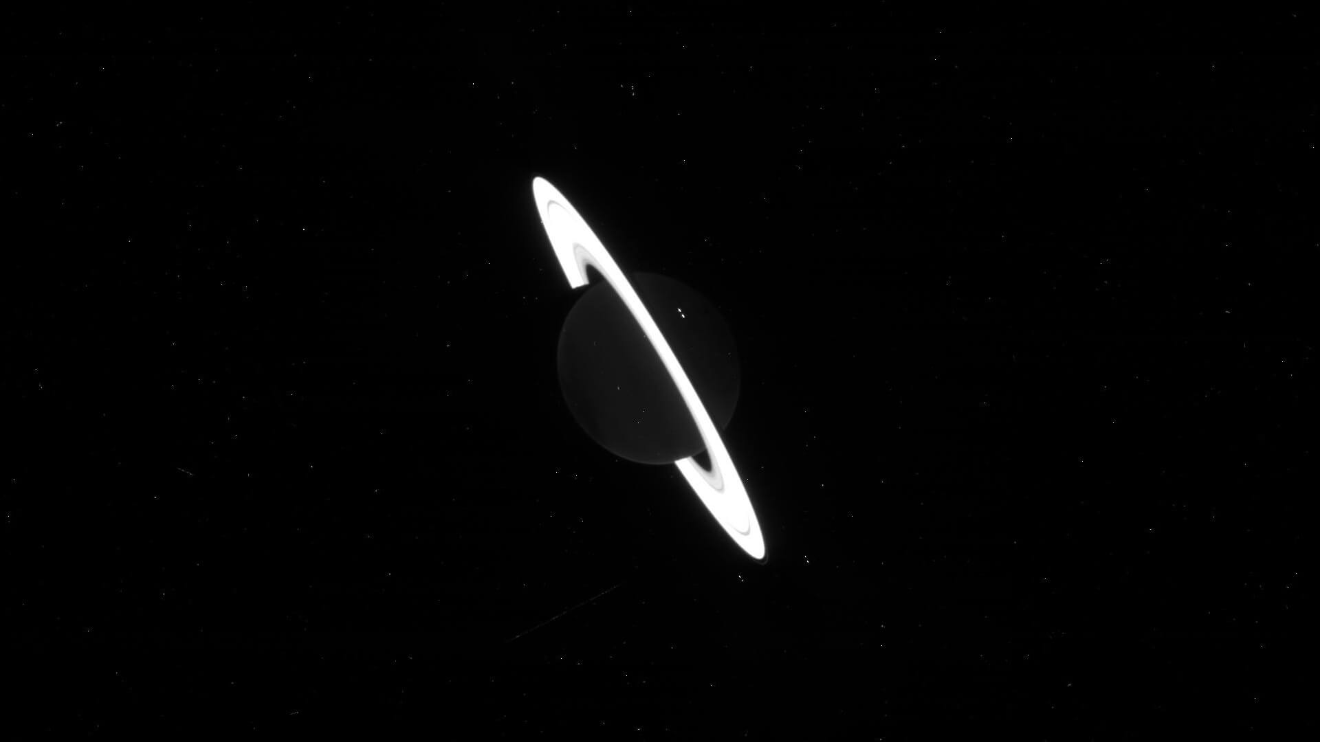 Уэбб и кольца Сатурна. Так выглядит Сатурн на более ранних снимках, сделанных «Уэббом». Фото.