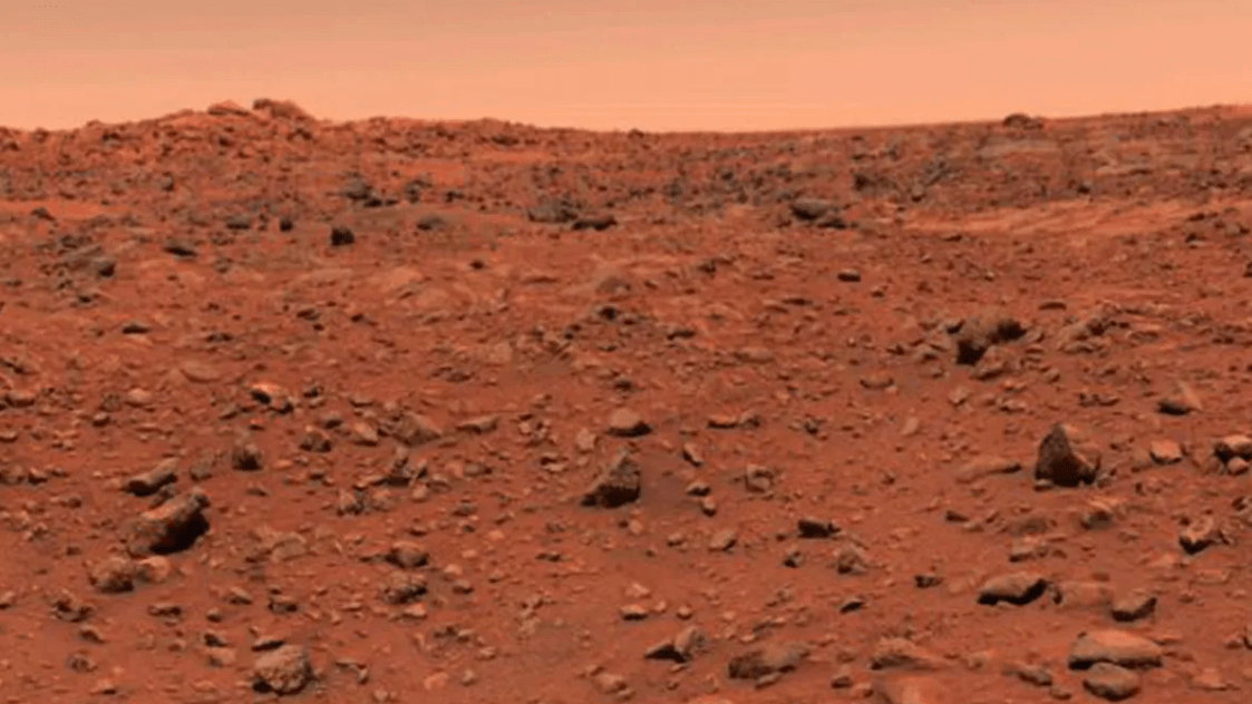 Биологический эксперимент на Марсе. Первое в истории цветное фото поверхности Марса, сделанное аппаратом «Викинг-1». Фото.