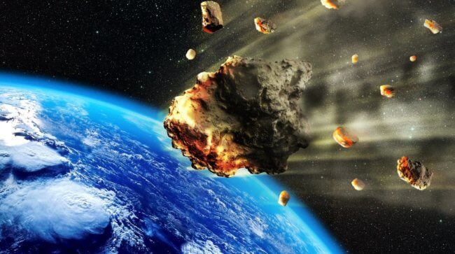 Как часто на Землю падают астероиды — стоит ли их бояться? Фото.
