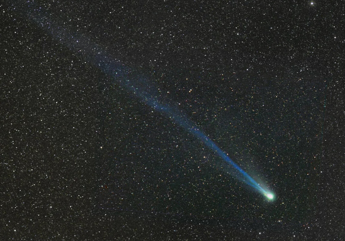 Почему падают звезды. Комета Свифта-Туттля. Фото.
