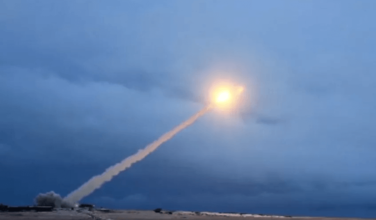Зачем нужна крылатая ракета с ядерной установкой. Испытания ракеты «Буревестник», предположительно, прошли в Арктике. Фото.