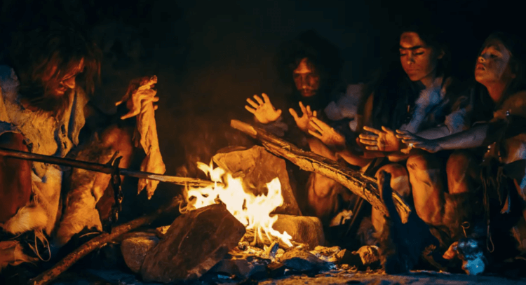 Неандертальцы были такими же умными, как современные люди — вот очередное доказательство. Неандертальцы разжигали костры и готовили на них пищу. Фото.