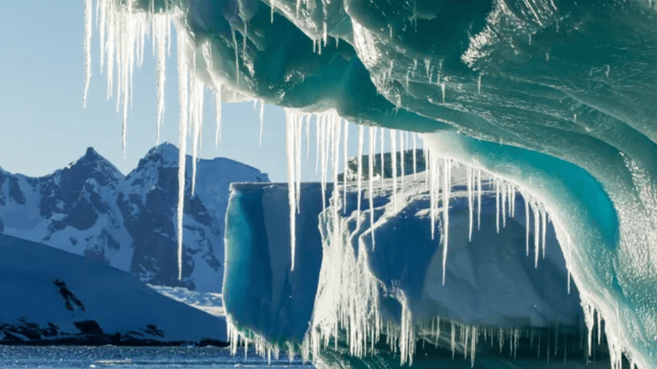 Антарктида скоро растает независимо от выбросов парниковых газов. Таяние ледников ускорится в ближайшие десятилетия независимо от выброса парниковых газов. Фото.