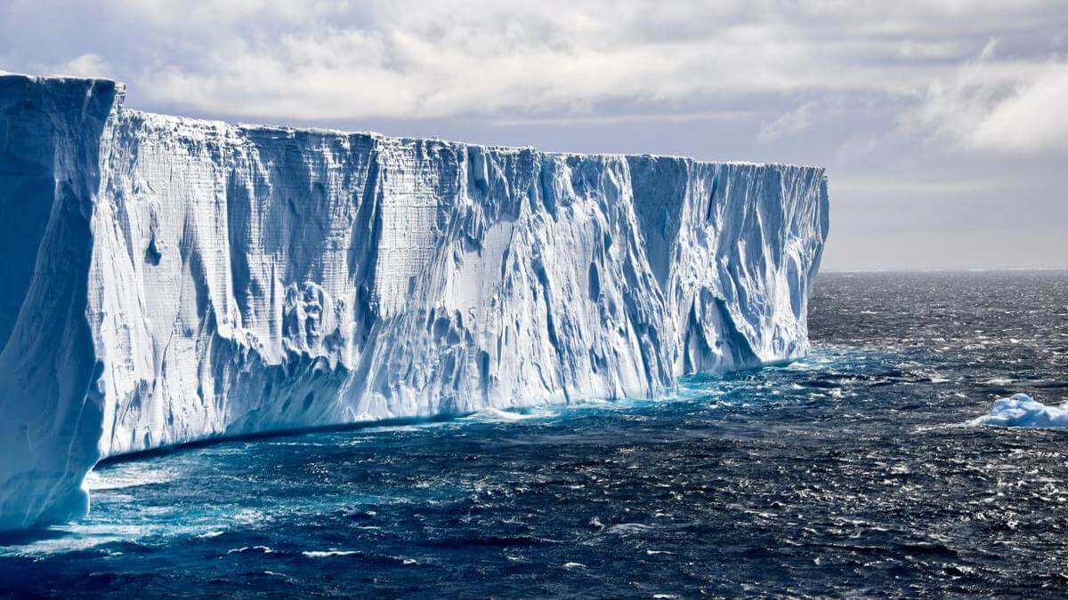 Таяние ледников в Антарктиде ускорится. Наиболее быстро ледники стали исчезать в западной Антарктиде. Фото.