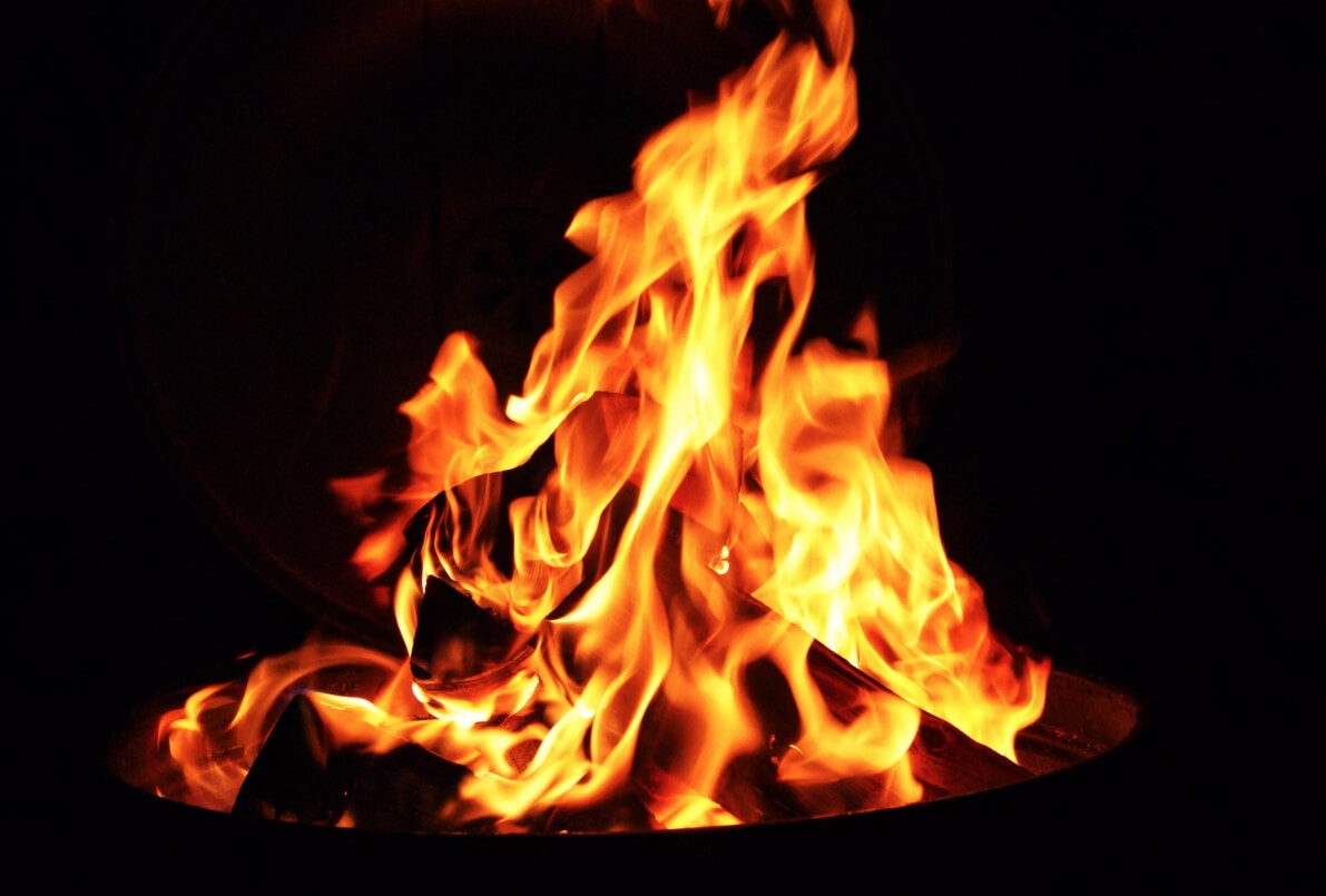 Что такое огонь простыми словами. Огонь — это сложная химическая реакция. Фото.