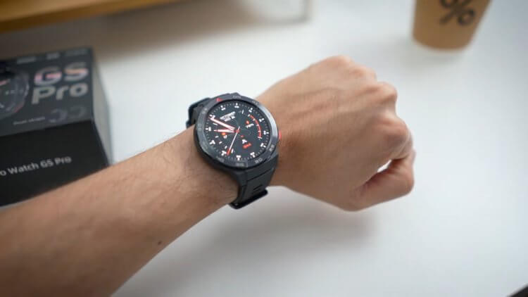 Недорогие круглые смарт-часы. Mibro GS Pro могут всё то же самое, что и более дорогие часы. Фото.