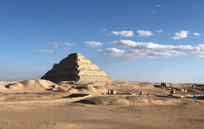 В Египте найдена потерянная гробница с 4400-летней мумией очень уважаемого человека. Фото.
