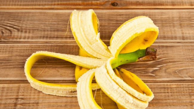Ученые предлагают делать еду из банановой кожуры. Фото.