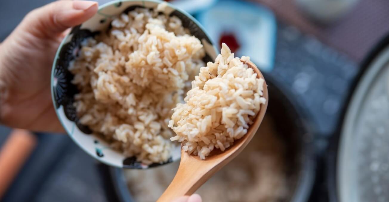 Что такое синдром жареного риса. Болезнетворные бактерии отлично себя чувствуют на испорченных блюдах из риса, из-за чего вызываемой ими болезни и было дано такое название. Фото.