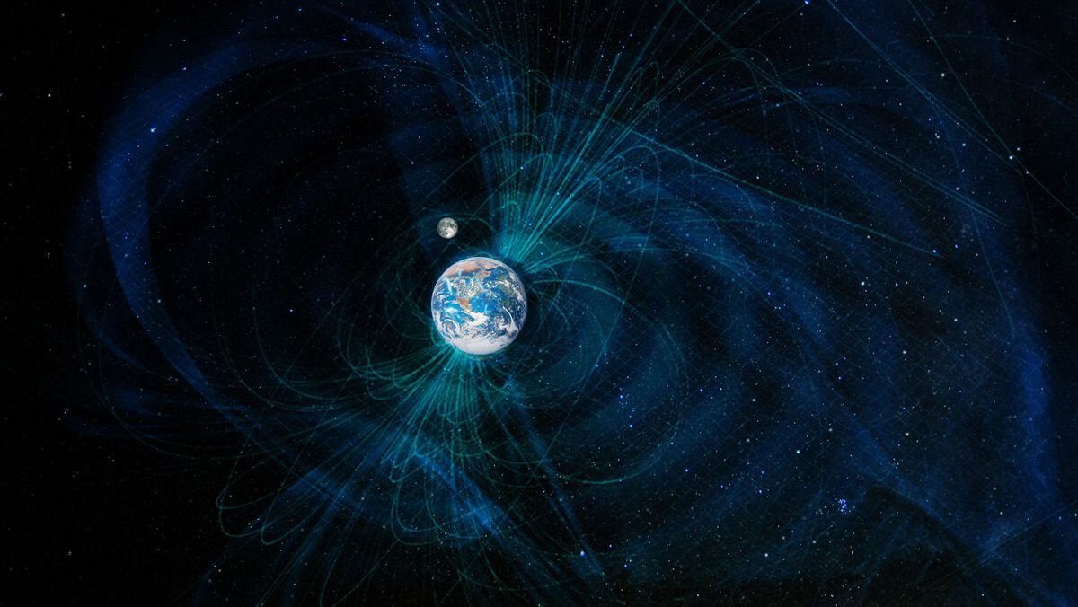 Что происходит с магнитными полюсами Земли? Магнитное поле Земли играет большую роль в защите людей от опасного излучения и геомагнитной активности, которые могут повлиять на спутниковую связь и работу электросетей. А еще оно движется. Фото.