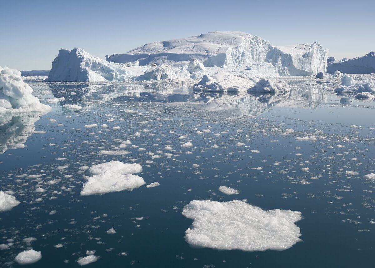 Какими будут последствия глобального потепления климата. Арктический лед вскоре может исчезнуть полностью. Фото.