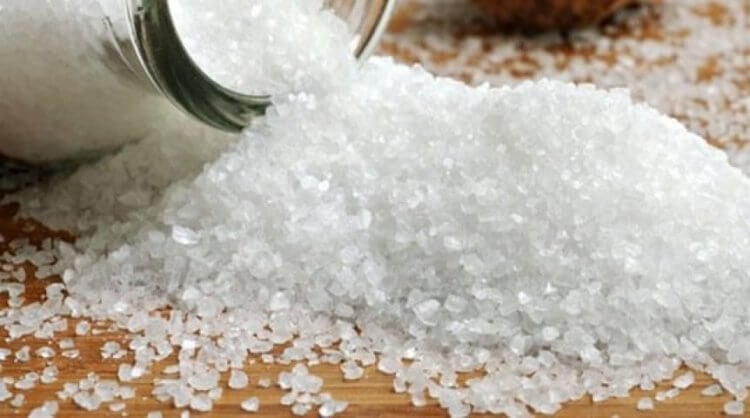 Цианистый калий — сильнейший неорганический яд. Цианистый калий напоминает сахар-песок. Фото.