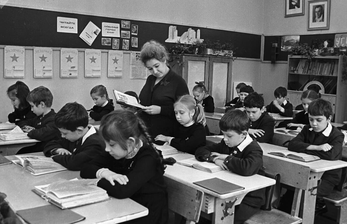 Почему в СССР учили немецкий язык. Немецкий язык был очень важным предметом в каждой советской школе. Фото.
