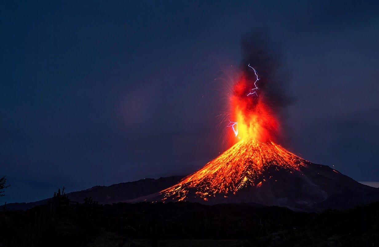 Как остановить глобальное потепление. После сильных извержений вулканов общая температура Земли заметно снижается. Фото.