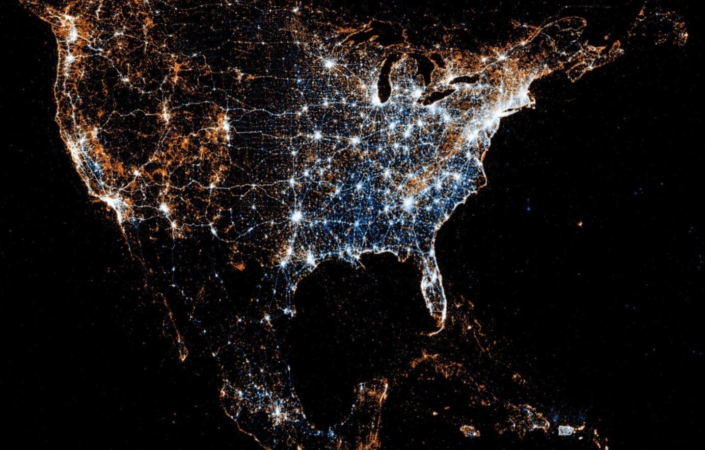 В каких частях США появятся города-призраки. Вид на США со спутника ночью. Фото.
