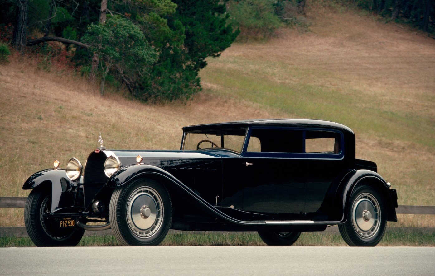 Классический автомобиль Bugatti Type 41 Royale. Роскошный Bugatti Type 41 Royale. Фото.