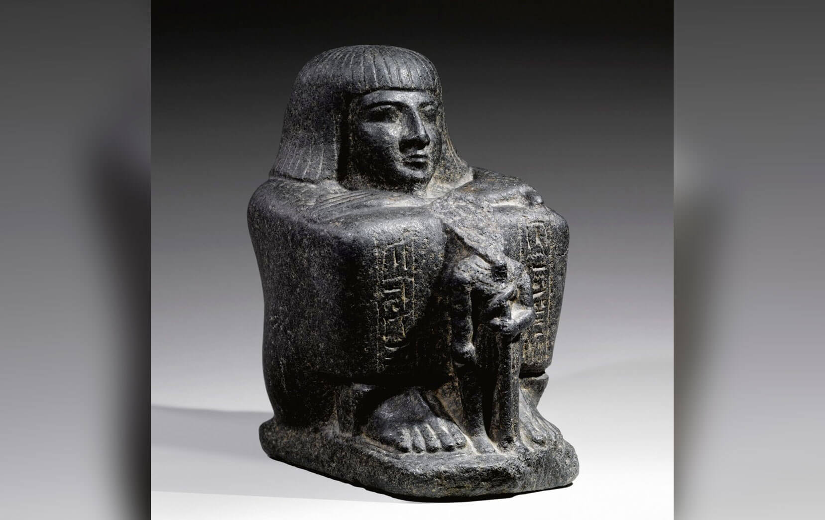 Как древние египтяне перевозили тяжелые камни. Древняя статуя из базальта. Фото.