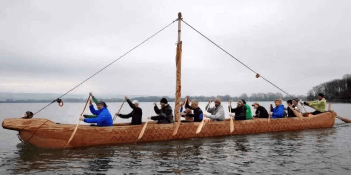 Для чего древние люди использовали лодки. Древние каноэ были вполне пригодны для дальних морских путешествий. Фото.