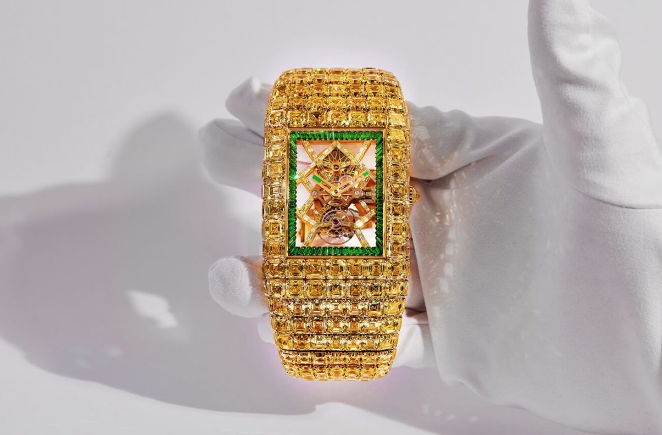 Часы с самыми редкими бриллиантами. Часы Jacob & Co Billionaire Timeless Treasure с сотнями желтых бриллиантов. Фото.