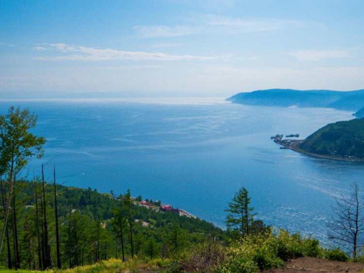 Varför uppstod lervulkaner under Bajkalsjön? Lervulkaner kommer inte att påverka Bajkalsjöns ekosystem. Foto.