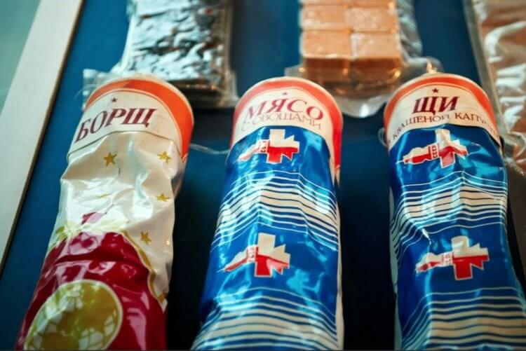 Why did astronauts eat food from a tube. Tubes of food for cosmonauts during the USSR. Photo source: gazeta.ru. Photo.