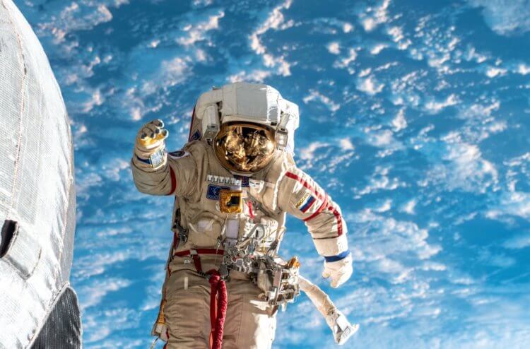 太空中的细菌。 数以百万计的细菌与人类一起进入外太空。 图片来源：roscosmos.ru。 照片。