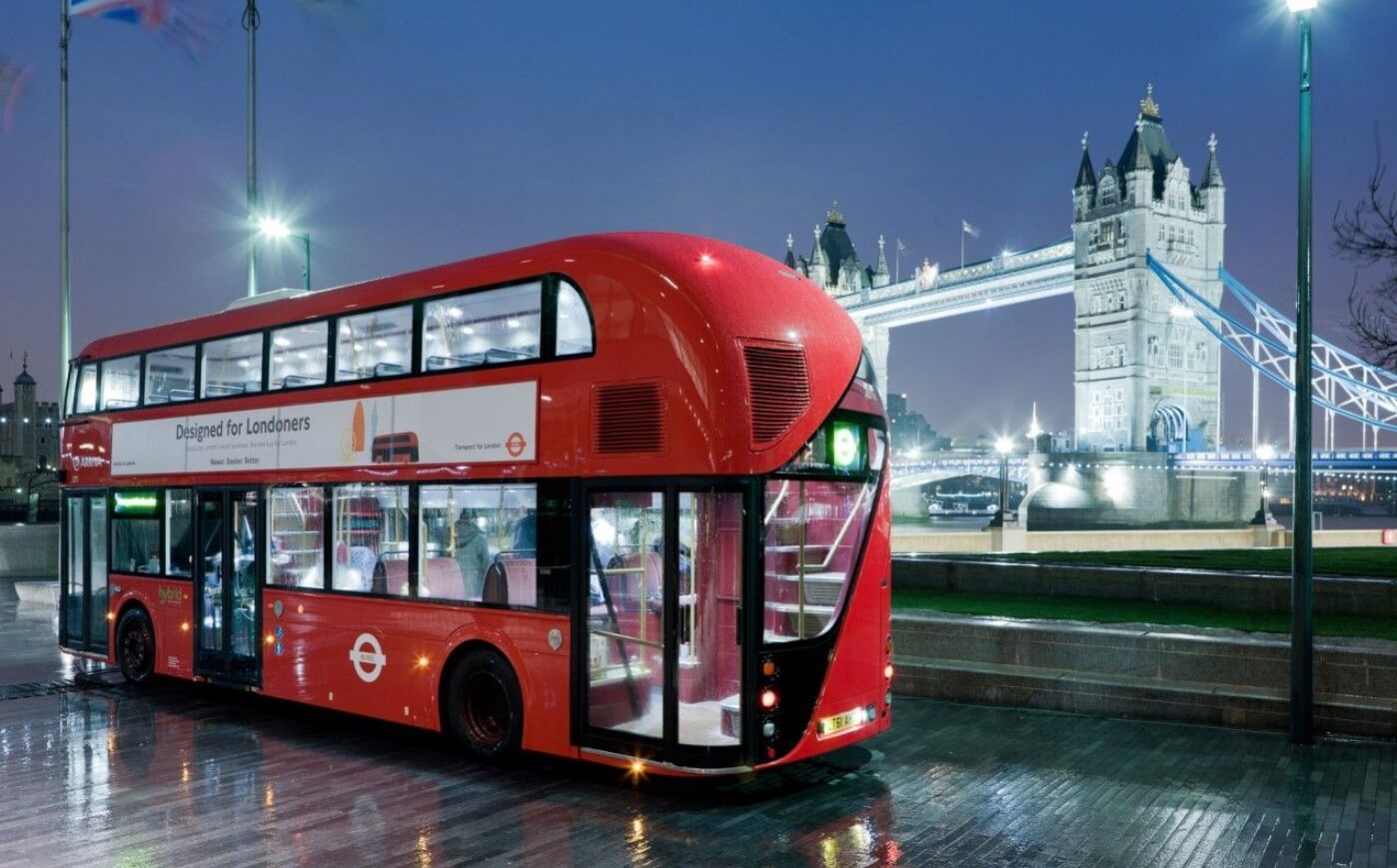 Красные автобусы в Лондоне. Лондонский автобус нового образца. Изображение: businessinsider.com. Фото.