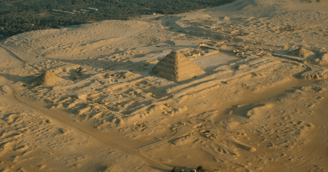 Разгадка тайны египетских пирамид — их строили вдоль реки, которой уже не существует. Фото.