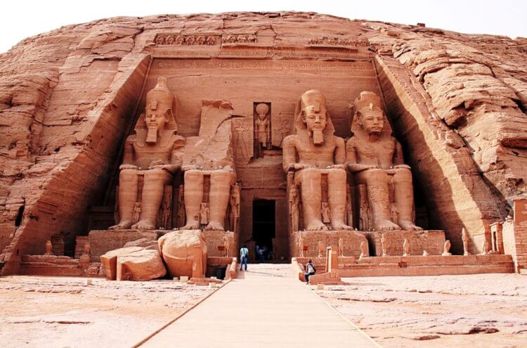 What did Pharaoh Ramses II do. Temple in the rock of Abu Simbel. Image source: emotoursegypt.com. Photo.