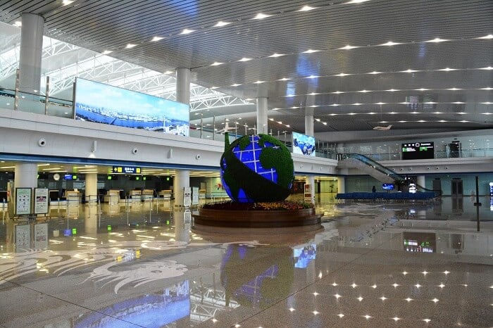 Air Koryo — единственная авиакомпания КНДР. Внутри аэропорта Пхеньяна всегда мало людей. Источник фото: livejournal.com. Фото.
