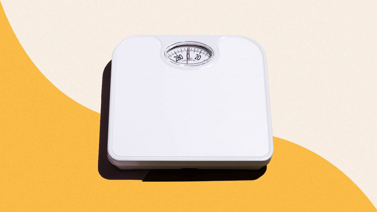 Помогает ли контроль за весом похудеть? Контроль веса – важный этап в поддержании здорового образа жизни. Изображение: images-prod.healthline.com. Фото.