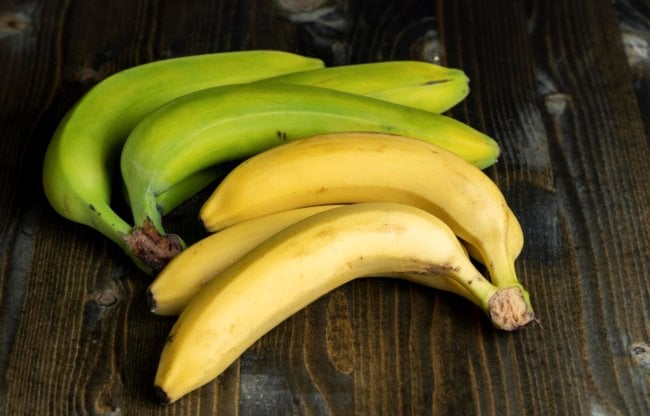 Можно ли есть зеленые бананы не дожидаясь их зрелости. Фото.